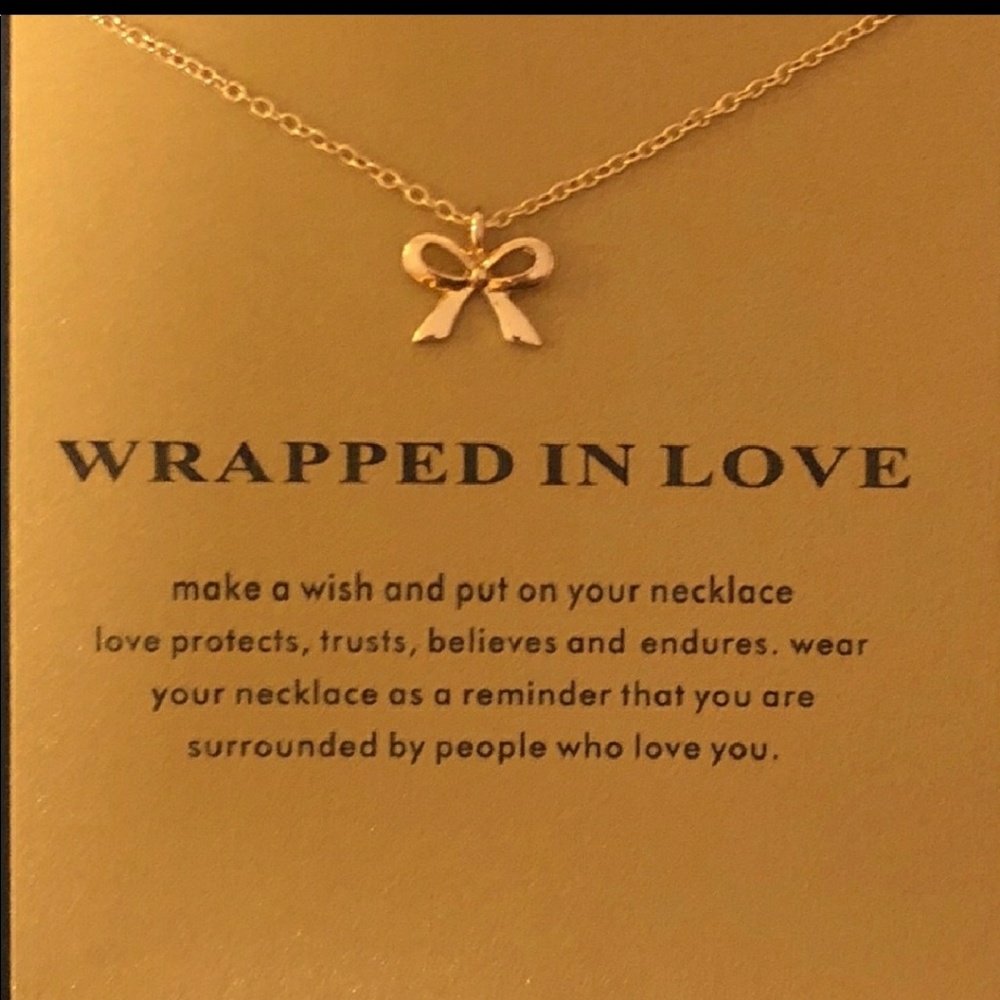 NWOT WRAPPED IN LOVE NECKLACE